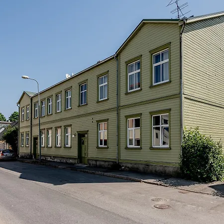 Suur-posti Centre * Pärnu